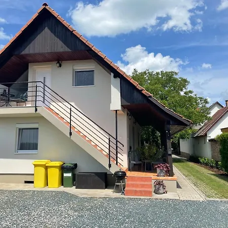 アパート Margaret