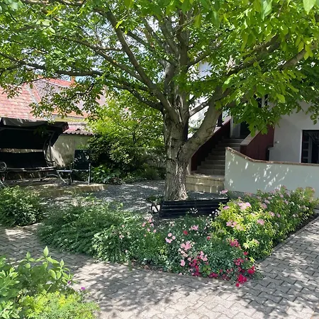 アパート Margaret